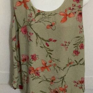 Floral Sleeveless Top size XL reversible
